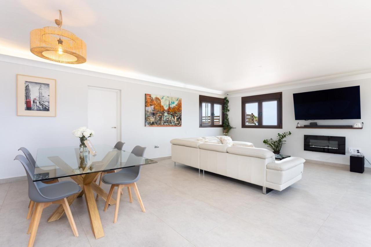 Home2Book Villa Alessandro, Design & Comfort Sauzal Zewnętrze zdjęcie